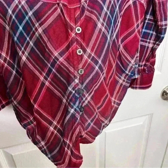 LUCKY BRAND Red Split Back Plaid Button Down Flannel Top | size small - Picture 5 of 9